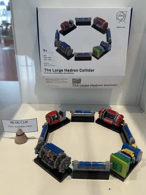LEGO-Bausatz des Large Hadron Collider im CERN-Shop